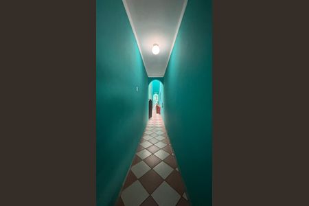 Casa à venda com 393m², 3 quartos e 2 vagasCorredor