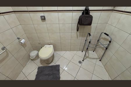 Casa à venda com 393m², 3 quartos e 2 vagasBanheiro