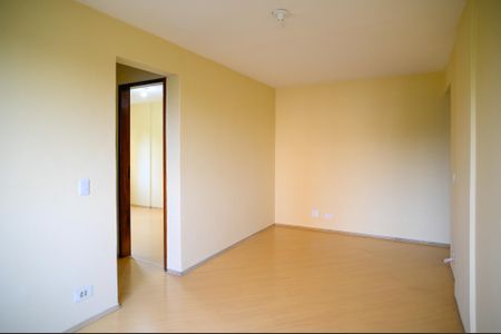 Sala de apartamento para alugar com 2 quartos, 51m² em Jardim Celeste, São Paulo