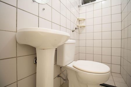 Studio para alugar com 35m², 1 quarto e sem vaga Studio para alugar com 35m², 1 quarto e sem vagaBanheiro Social