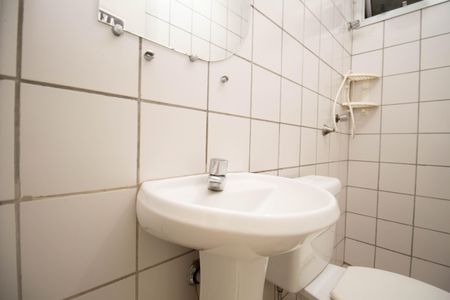 Studio para alugar com 35m², 1 quarto e sem vaga Studio para alugar com 35m², 1 quarto e sem vagaBanheiro Social