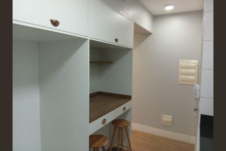 Apartamento à venda com 91m², 3 quartos e 2 vagas Apartamento à venda com 91m², 3 quartos e 2 vagasCozinha
