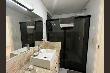 Apartamento para alugar com 150m², 3 quartos e 2 vagas Apartamento para alugar com 150m², 3 quartos e 2 vagasBanheiro