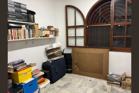 Casa para alugar com 700m², 5 quartos e 2 vagas