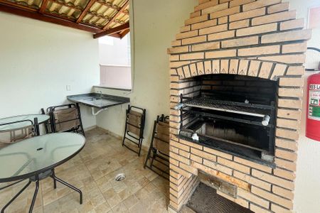 Apartamento para alugar com 55m², 2 quartos e 1 vagaÁrea comum - Churrasqueira