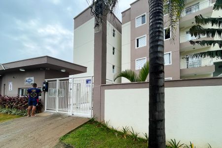 Apartamento para alugar com 55m², 2 quartos e 1 vagaFachada