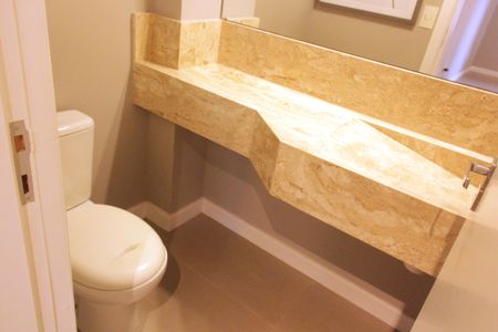 Lavabo de apartamento para alugar com 4 quartos, 175m² em Gonzaga, Santos