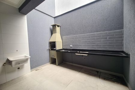 Casa à venda com 130m², 3 quartos e 2 vagasÁrea de Serviço
