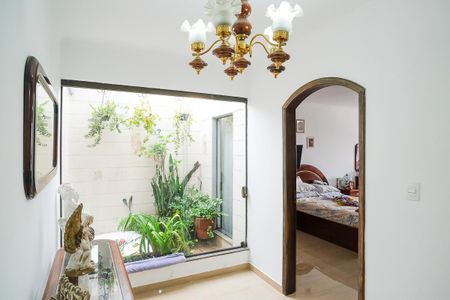 Casa à venda com 254m², 2 quartos e 4 vagasSala para os quartos