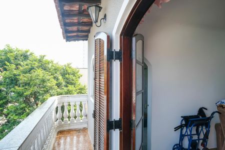 Casa à venda com 254m², 2 quartos e 4 vagasVaranda da suíte 1