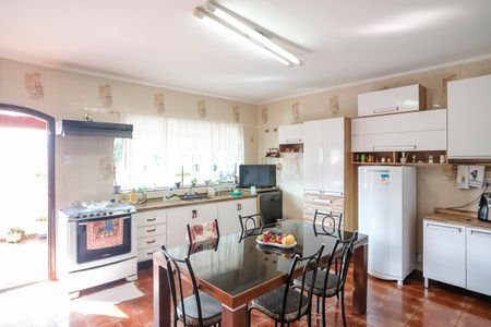 Casa à venda com 254m², 2 quartos e 4 vagasCozinha