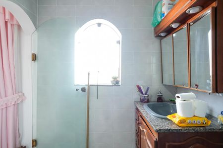 Casa à venda com 254m², 2 quartos e 4 vagasBanheiro da suíte 1