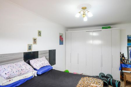 Casa à venda com 254m², 2 quartos e 4 vagasSuíte 2