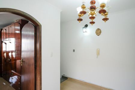 Casa à venda com 254m², 2 quartos e 4 vagasSala para os quartos