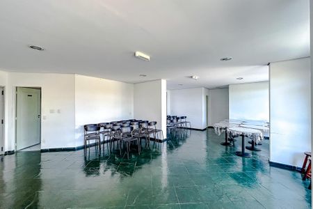 Apartamento à venda com 71m², 3 quartos e 2 vagasÁrea comum - Salão de festas