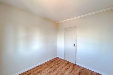 Apartamento à venda com 71m², 3 quartos e 2 vagasQuarto 2 - Suíte