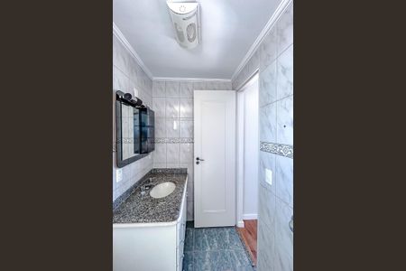 Apartamento à venda com 71m², 3 quartos e 2 vagasBanheiro da Suíte