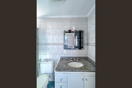 Apartamento à venda com 71m², 3 quartos e 2 vagasBanheiro da Suíte
