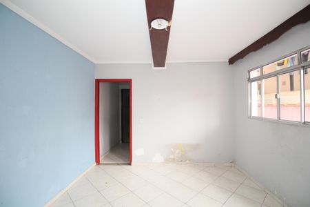 Sala de casa para alugar com 2 quartos, 95m² em Parque Pinheiros, Taboão da Serra