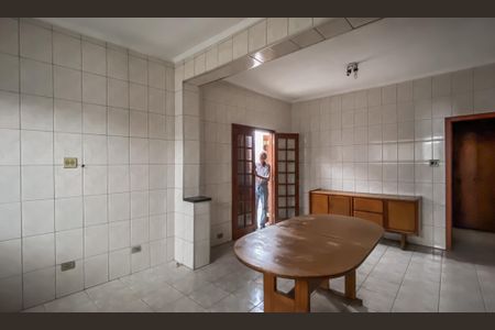 Casa à venda com 170m², 3 quartos e 6 vagasCozinha 