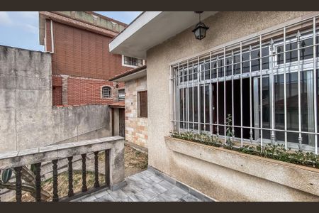 Casa à venda com 170m², 3 quartos e 6 vagasVaranda 