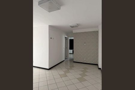 Sala de apartamento para alugar com 2 quartos, 41m² em Jardim das Margaridas, Salvador