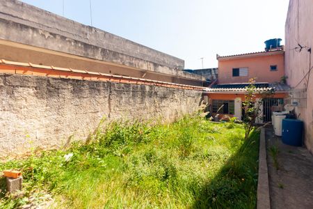 Casa à venda com 65m², 1 quarto e 1 vagaQuintal