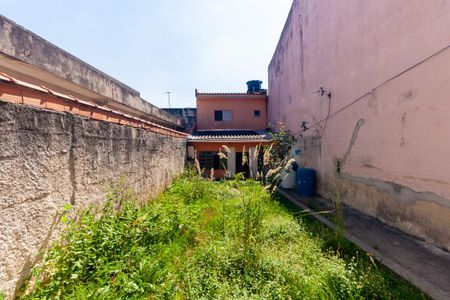 Casa à venda com 65m², 1 quarto e 1 vagaQuintal