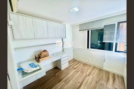 Apartamento à venda com 90m², 2 quartos e 2 vagasFoto 07