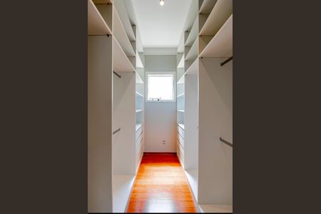 Apartamento à venda com 139m², 3 quartos e 3 vagasCloset