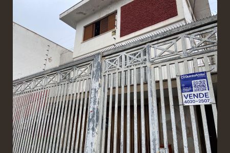 Casa para alugar com 270m², 4 quartos e 3 vagasFachada