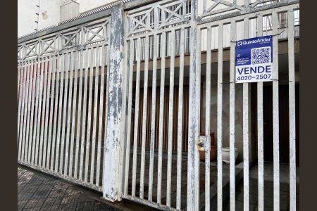 Casa para alugar com 270m², 4 quartos e 3 vagasFachada