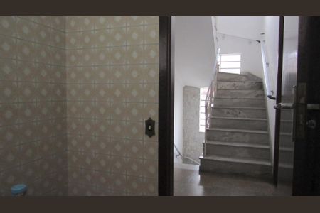 Casa à venda com 270m², 4 quartos e 3 vagasBanheiro 1