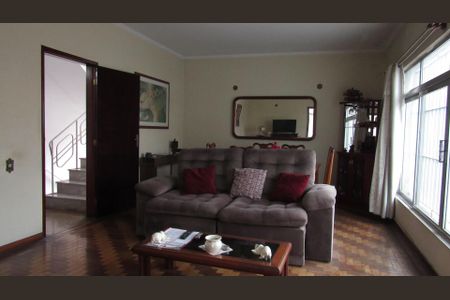 Casa à venda com 270m², 4 quartos e 3 vagasSala