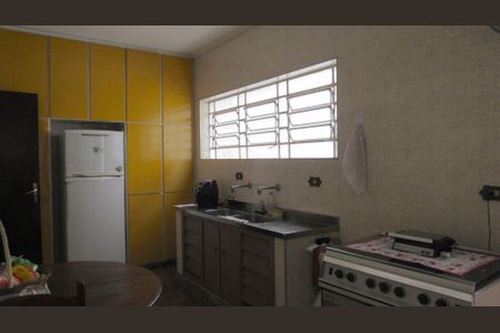 Casa à venda com 270m², 4 quartos e 3 vagasCozinha 2
