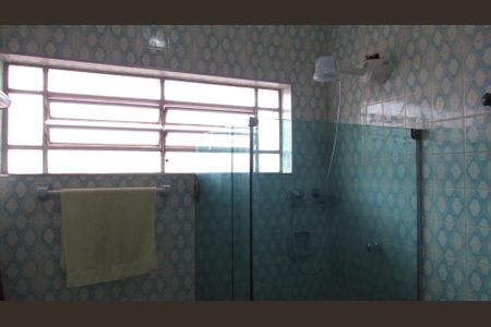 Casa à venda com 270m², 4 quartos e 3 vagasBanheiro 4