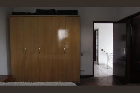 Casa à venda com 270m², 4 quartos e 3 vagasSuíte 