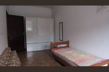 Casa à venda com 270m², 4 quartos e 3 vagasQuarto 2