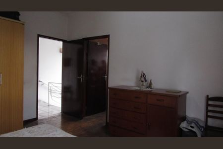 Casa à venda com 270m², 4 quartos e 3 vagasSuíte 