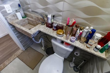 Apartamento para alugar com 44m², 2 quartos e sem vaga Apartamento para alugar com 44m², 2 quartos e sem vagaBanheiro