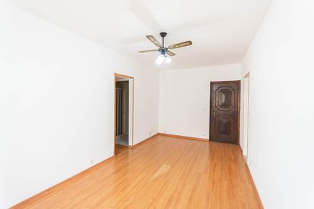 Apartamento para alugar com 73m², 3 quartos e sem vagaSala