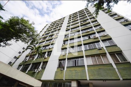 Apartamento para alugar com 73m², 3 quartos e sem vagaFachada do bloco