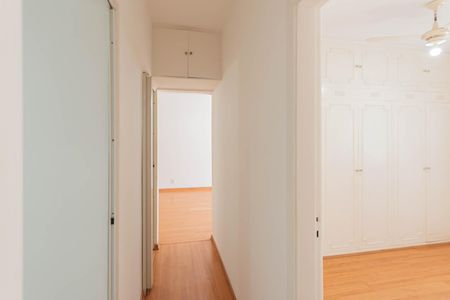 Apartamento para alugar com 73m², 3 quartos e sem vagaCorredor