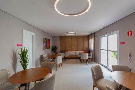 Apartamento à venda com 37m², 2 quartos e sem vaga Apartamento à venda com 37m², 2 quartos e sem vagaÁrea Comum - Salão de Jogos