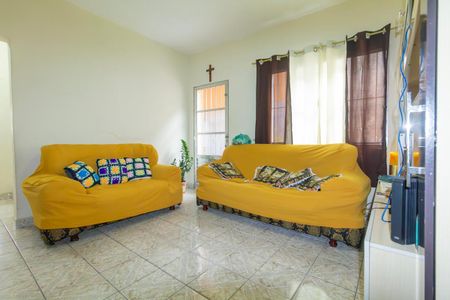 Casa à venda com 195m², 3 quartos e 2 vagasSala