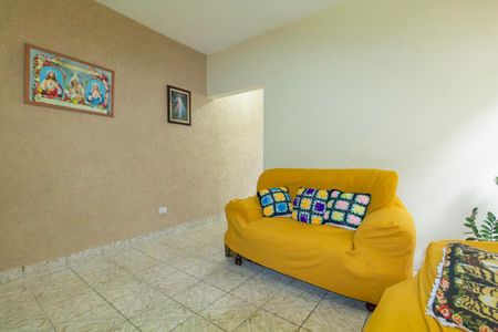 Casa à venda com 195m², 3 quartos e 2 vagasSala
