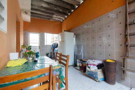 Casa à venda com 195m², 3 quartos e 2 vagasÁrea de Serviço