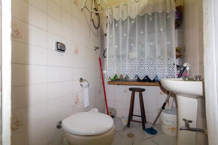 Casa à venda com 195m², 3 quartos e 2 vagasBanheiro 2