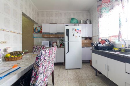Casa à venda com 195m², 3 quartos e 2 vagasCozinha