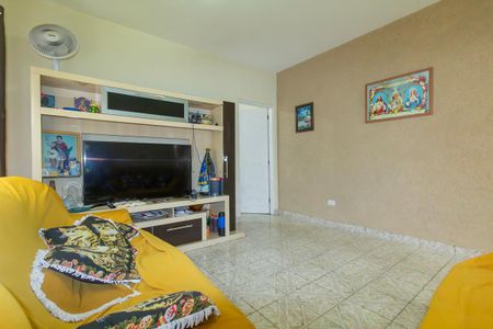 Casa à venda com 195m², 3 quartos e 2 vagasSala